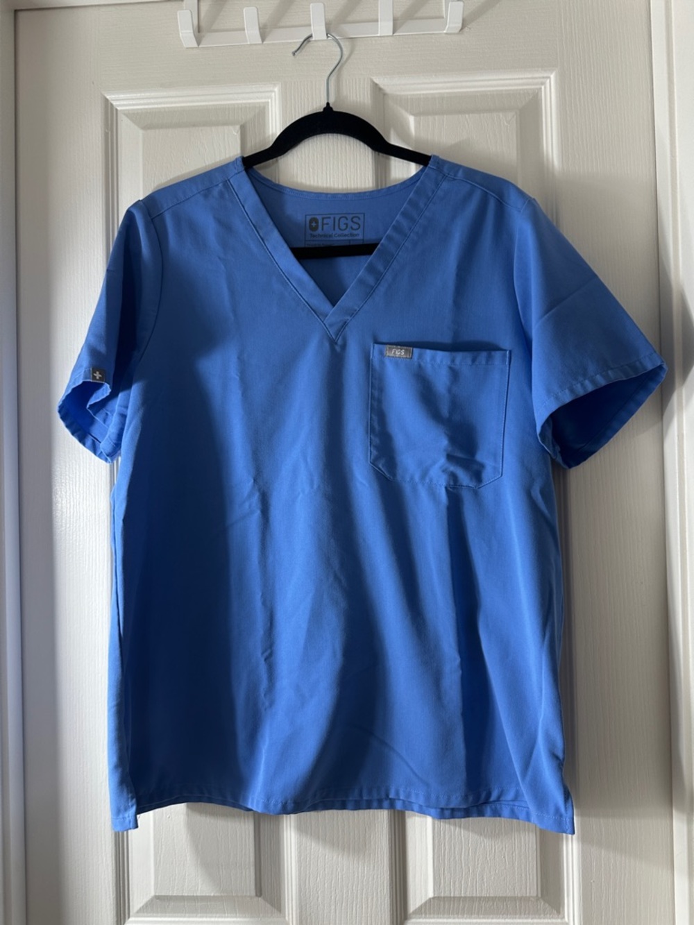 Figs V-neck Scrub Top in Blue